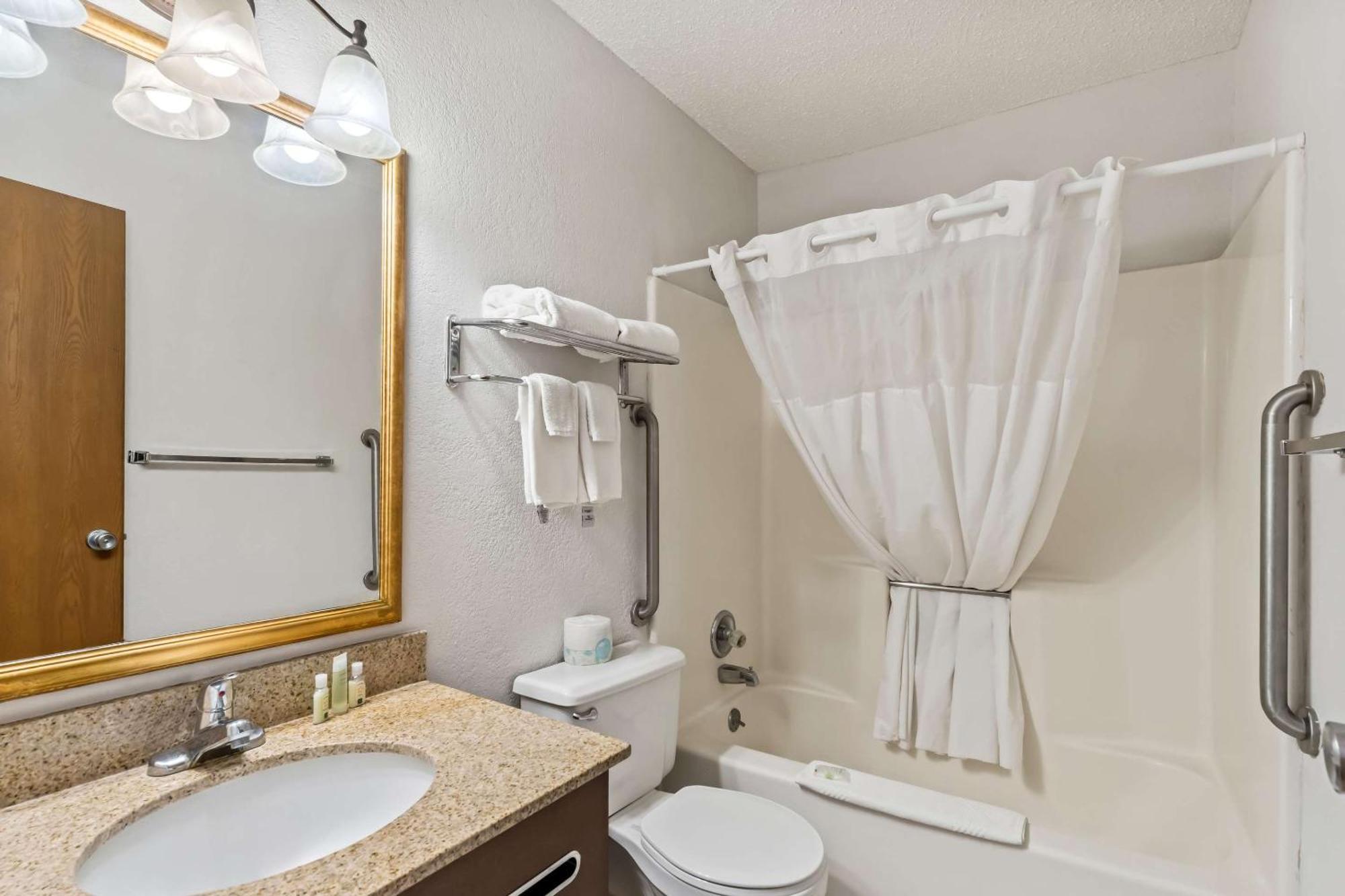 Quality Inn Sidney I-80 Exterior foto